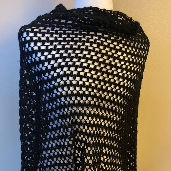 Soft Knit Black Poncho Shawl - Picture 4 of 4
